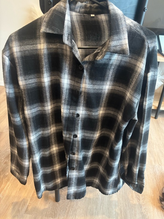 Tops - Black Flannel